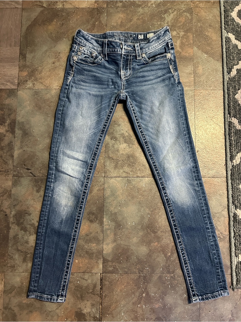 Miss Me Skinny Jeans in Faded Blue Wash